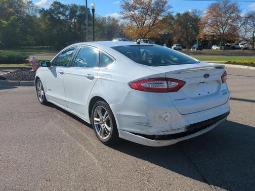 2016 Ford Fusion Hybrid Titanium