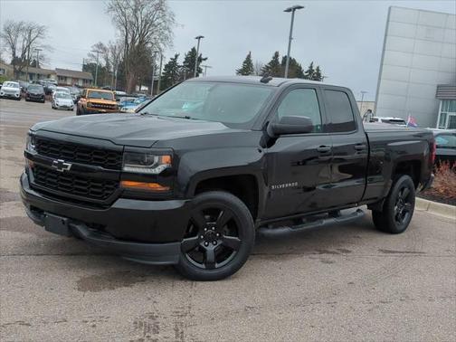 2017 Chevrolet Silverado 1500 Custom