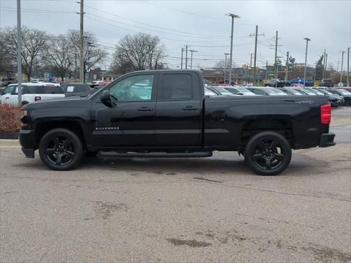 2017 Chevrolet Silverado 1500 Custom