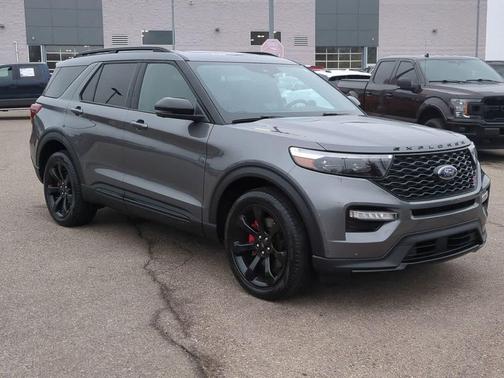 2023 Ford Explorer ST