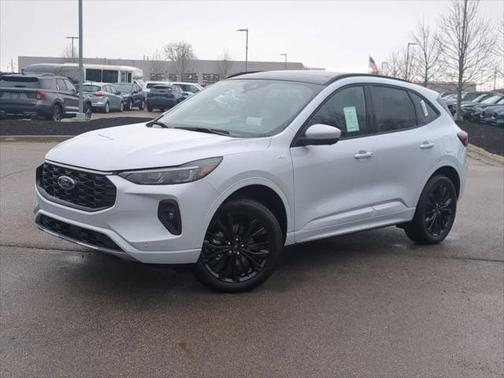 2025 Ford Escape ST-Line Elite