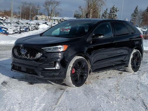 2022 Ford Edge ST