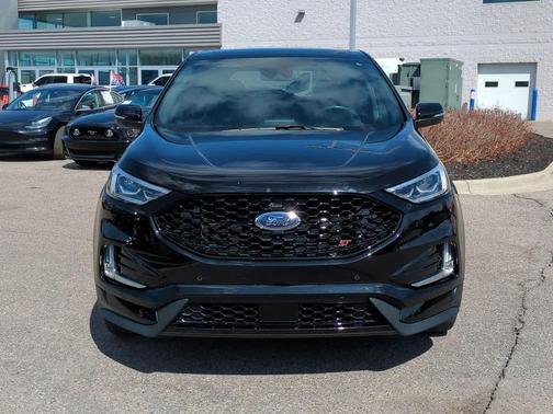 2022 Ford Edge ST