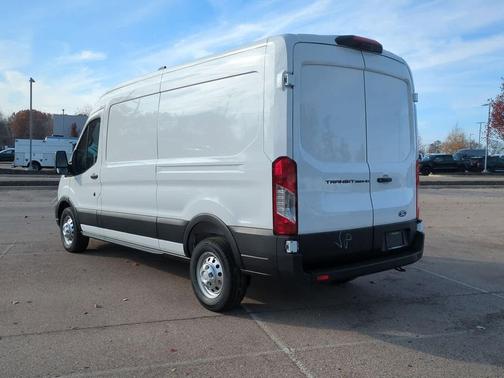 2026 Ford Transit-350 148 WB Medium Roof Cargo