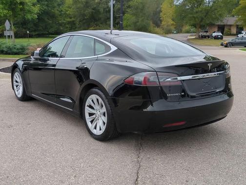 2018 Tesla Model S 75D