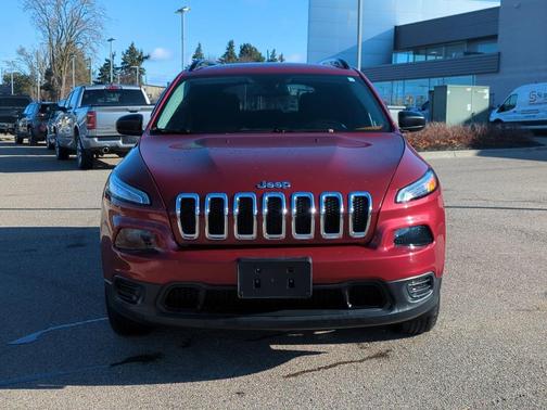 2016 Jeep Cherokee Sport