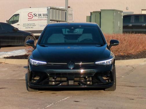 2025 Volkswagen Golf R 2.0T Black Edition