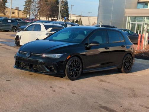 2025 Volkswagen Golf R 2.0T Black Edition