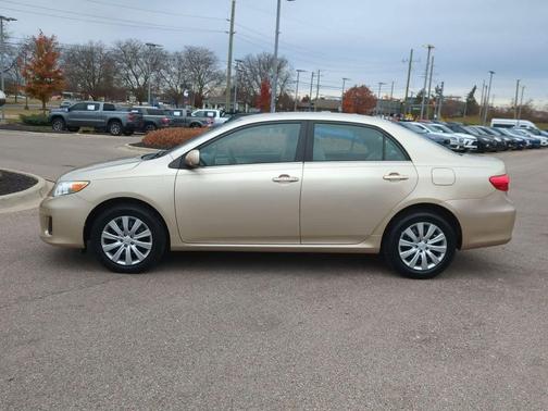 2013 Toyota Corolla LE