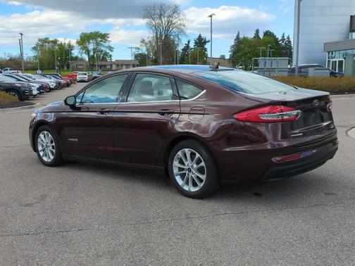 Rich Copper Metallic Tinted Clearcoat 2019 Ford Fusion Hybrid SE
