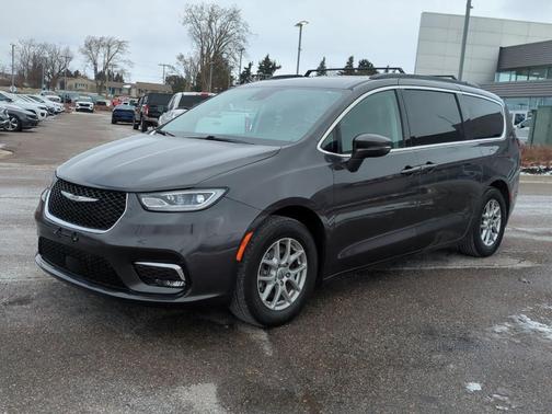 2022 Chrysler Pacifica Touring-L