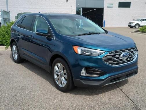2020 Ford Edge Titanium