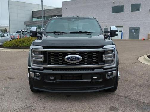 2023 Ford F-450 Platinum
