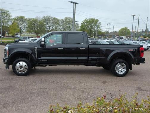 2023 Ford F-450 Platinum