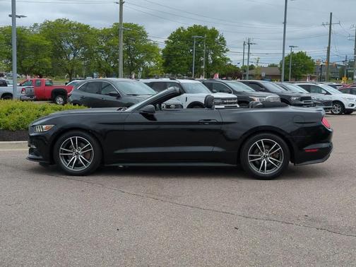 2017 Ford Mustang EcoBoost Premium