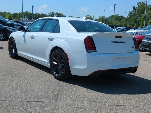 2023 Chrysler 300 300C