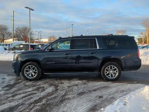 2020 GMC Yukon XL SLT