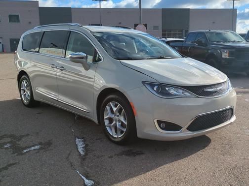 2020 Chrysler Pacifica Limited