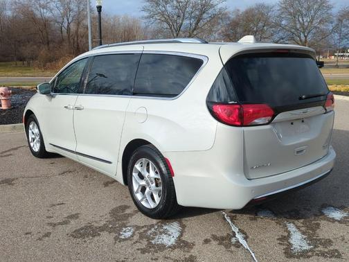 2020 Chrysler Pacifica Limited