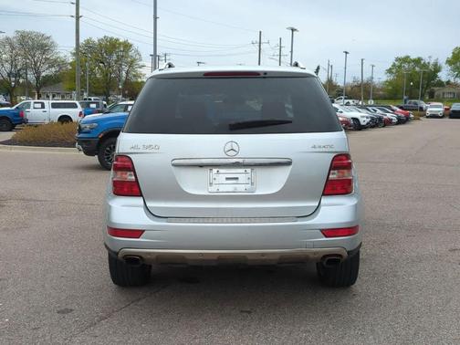 Iridium Silver Metallic 2011 Mercedes-Benz M-Class ML 350 4MATIC