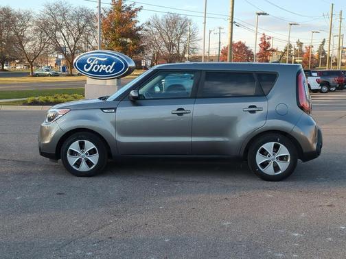 2016 Kia Soul Base