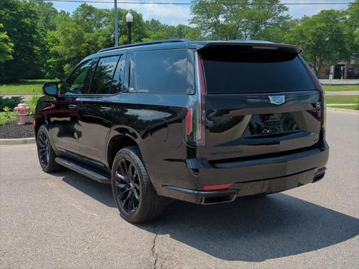 2023 Cadillac Escalade Sport