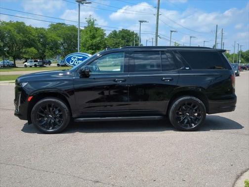 2023 Cadillac Escalade Sport