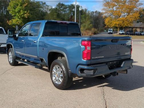 2024 Chevrolet Silverado 2500 High Country