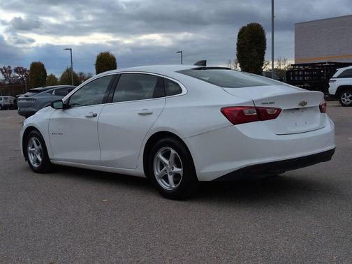 2017 Chevrolet Malibu 1LS