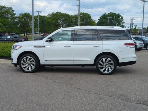 2022 Lincoln Navigator Reserve