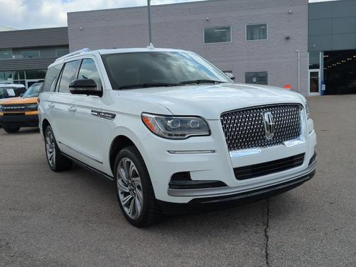 2022 Lincoln Navigator Reserve