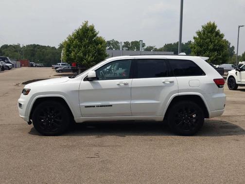 2020 Jeep Grand Cherokee Altitude