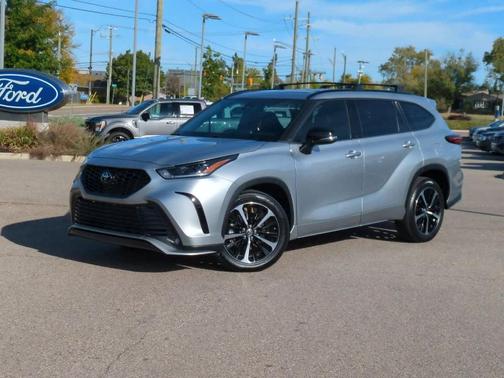 2022 Toyota Highlander XSE