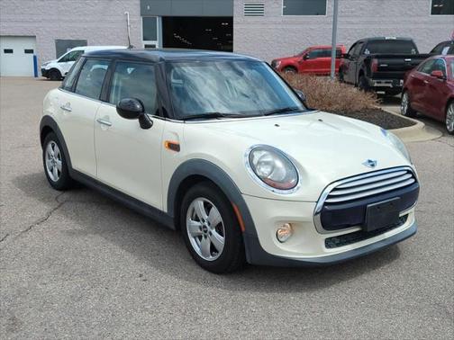 2015 MINI Hardtop Cooper