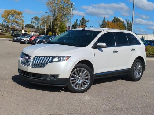 2013 Lincoln MKX Base