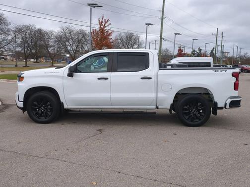 2020 Chevrolet Silverado 1500 Custom