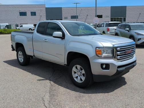Quicksilver Metallic 2015 GMC Canyon SLE