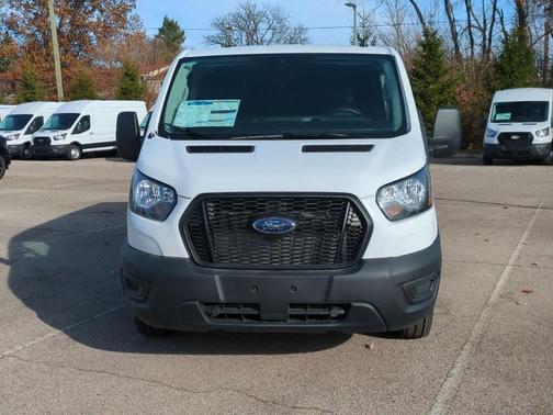 2025 Ford Transit-250 