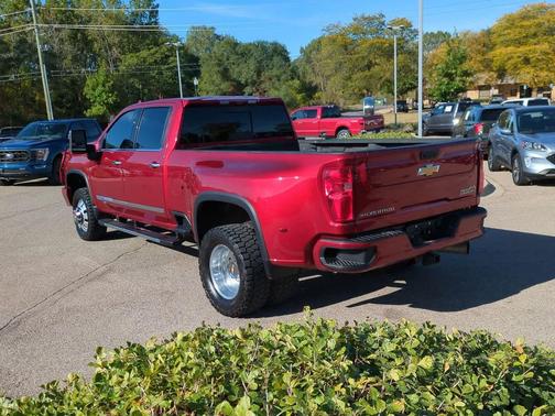 2025 Chevrolet Silverado 3500 High Country