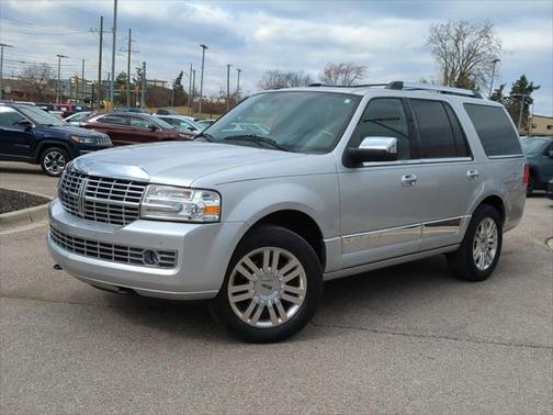 2012 Lincoln Navigator Base