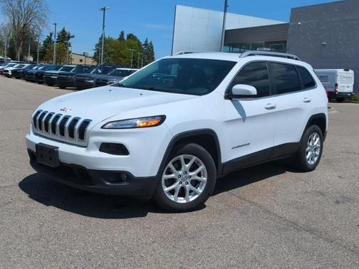 Bright White Clearcoat 2018 Jeep Cherokee Latitude Plus
