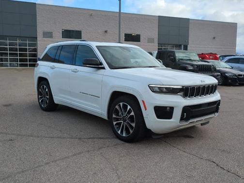 2022 Jeep Grand Cherokee Overland