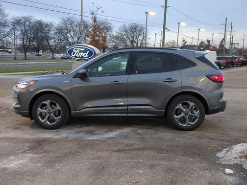 2023 Ford Escape ST-Line
