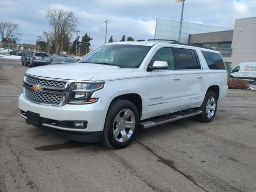 2017 Chevrolet Suburban LT