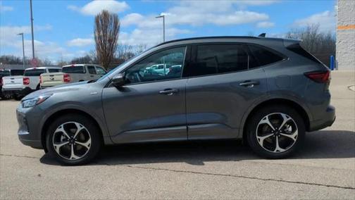 2025 Ford Escape ST-Line Elite