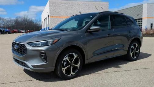 2025 Ford Escape ST-Line Elite