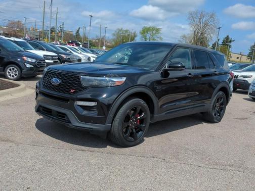 2022 Ford Explorer ST