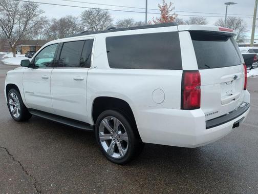 2017 Chevrolet Suburban LT
