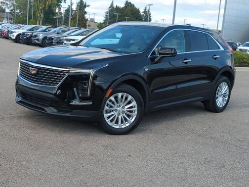2024 Cadillac XT4 Luxury