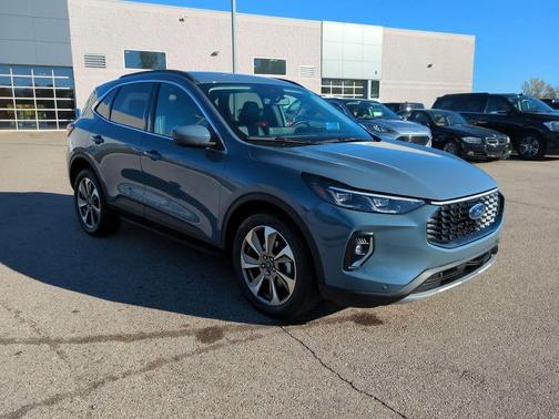 2023 Ford Escape Platinum